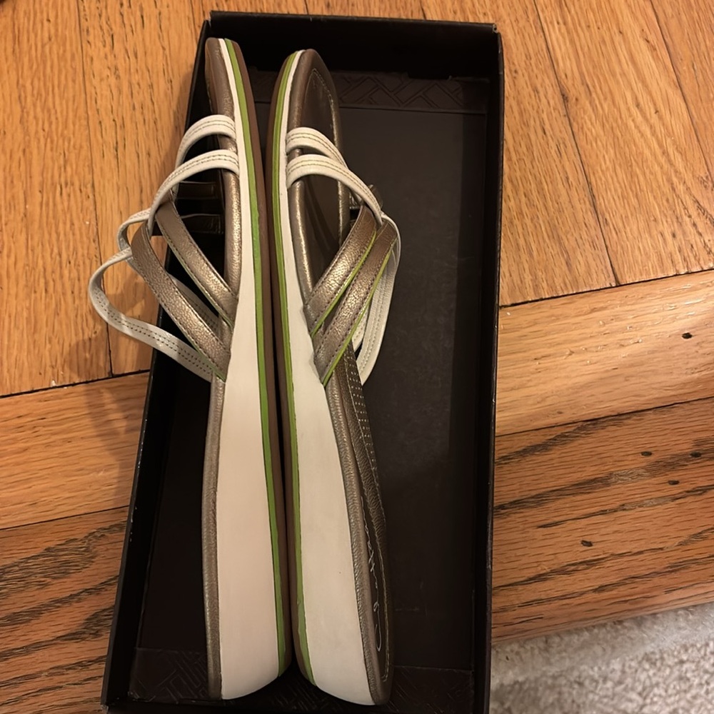 Cole Hann pewter & ivory air Ibiza sandal size 7.5 brand new - Picture 9 of 9